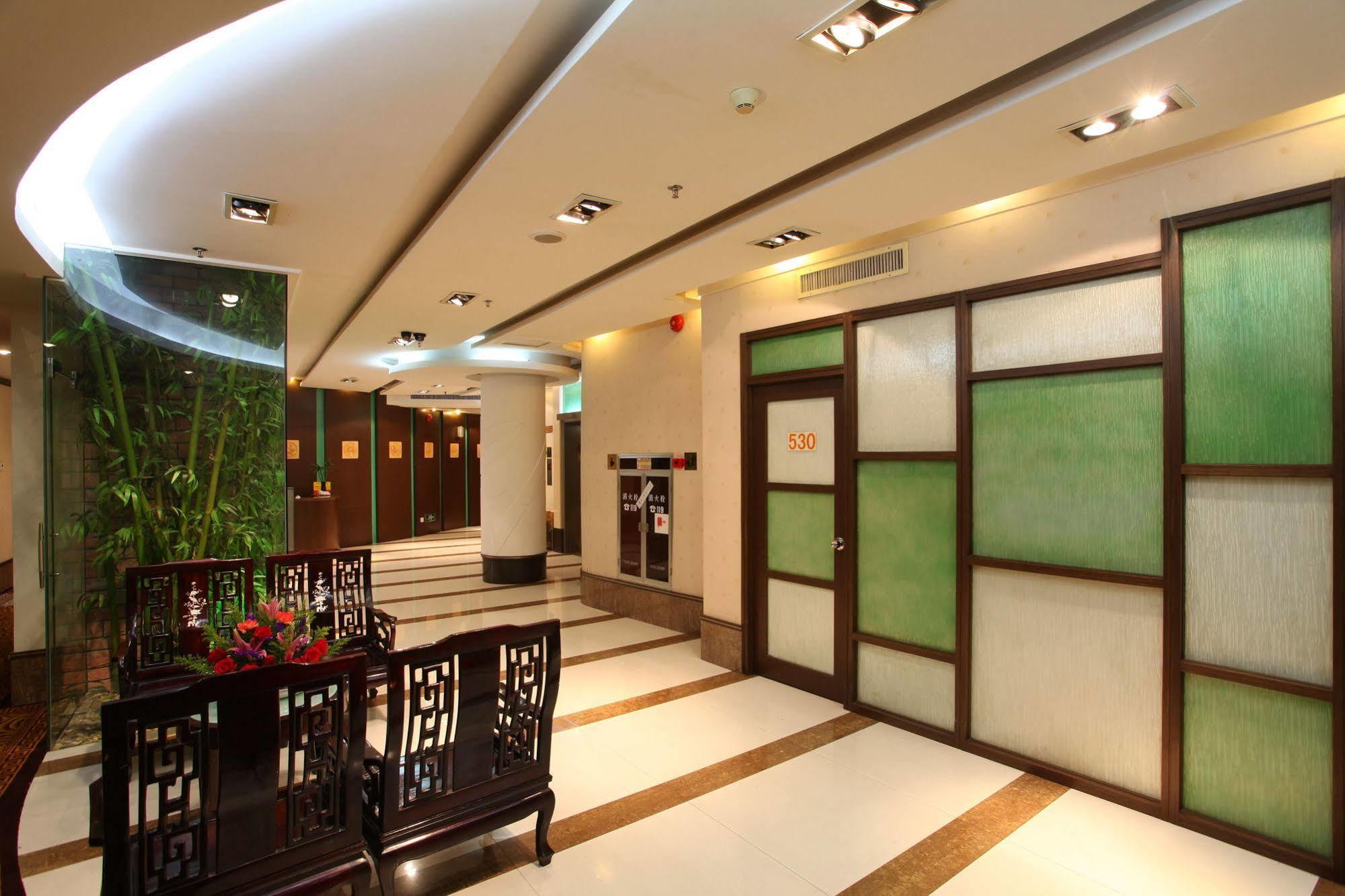 Xin Hua Hotel Guangzhou Exterior photo
